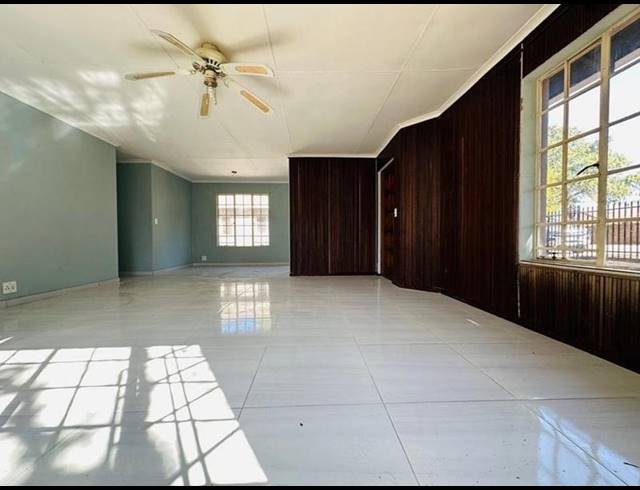 3 BEDROOM HOUSE FOR SALE IN TERENURE